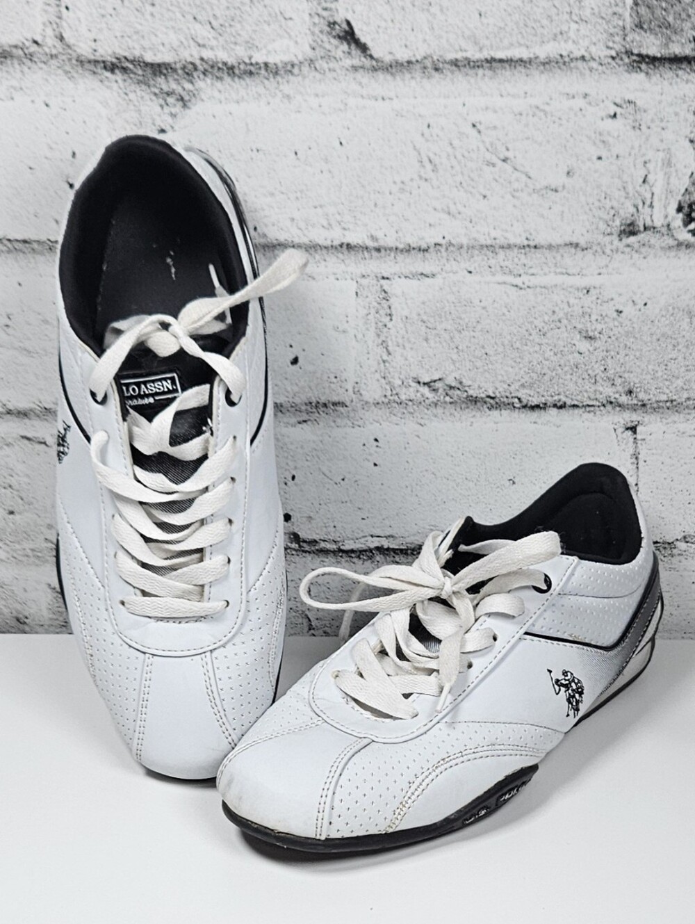 U.S. Polo Assn Men's Size 8.5 White Black Driving Sneakers Lace Up Shoes